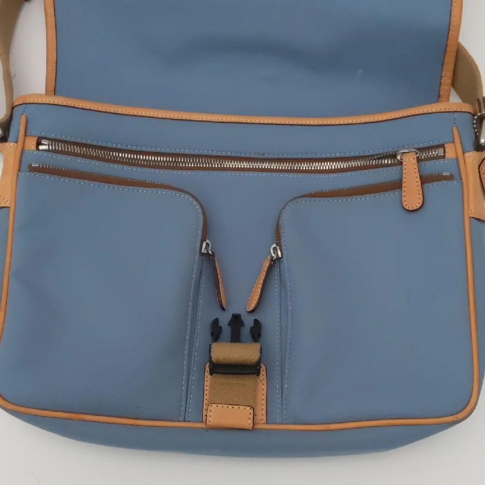 Coach messenger bag